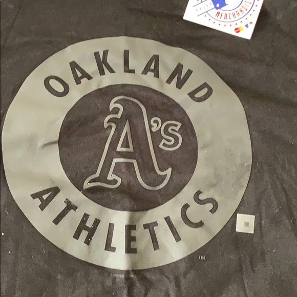 Oakland A’s shirt - Picture 2 of 3